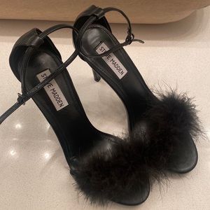 Steve Madden Feather Heel